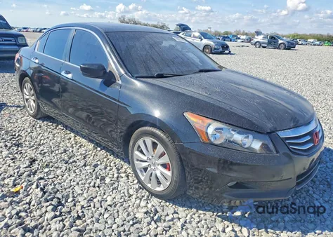 2011 Honda Accord Exl z USA, uszkodzony, nr VIN 1HGCP3F86BA014202